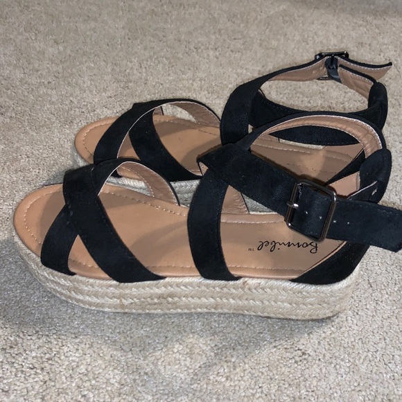 Black espadrille platform sandals - Picture 3 of 3